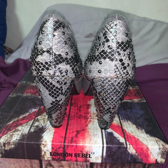 Grey Suede Booties - Picture 4 of 6